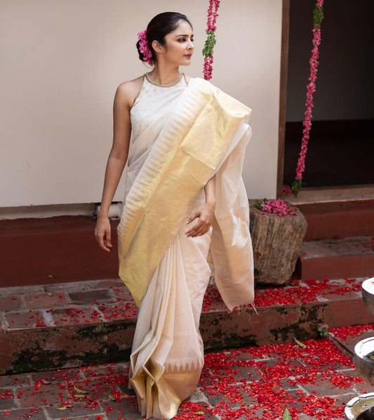 white blazik kanjiwaram silk saree