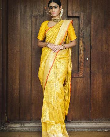 Blazik New Light Yellow Saree