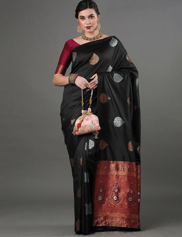 Fanchvatti New Blazik Saree